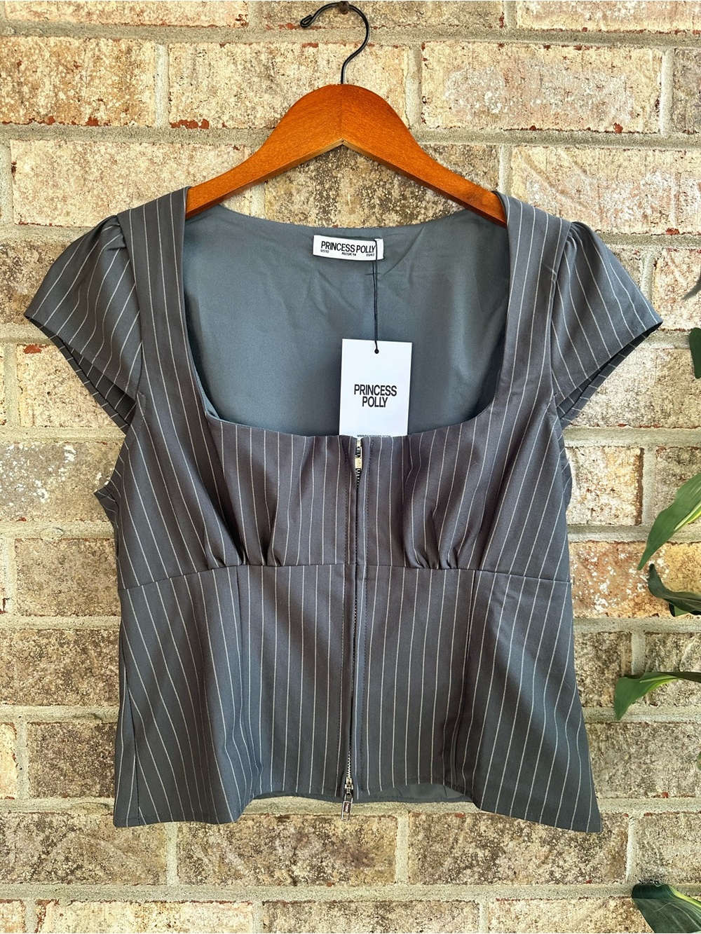 NWT Princess Polly Charcoal Pinstripe Zip-Front Cap Sleeve Santa Corset Cruz Top